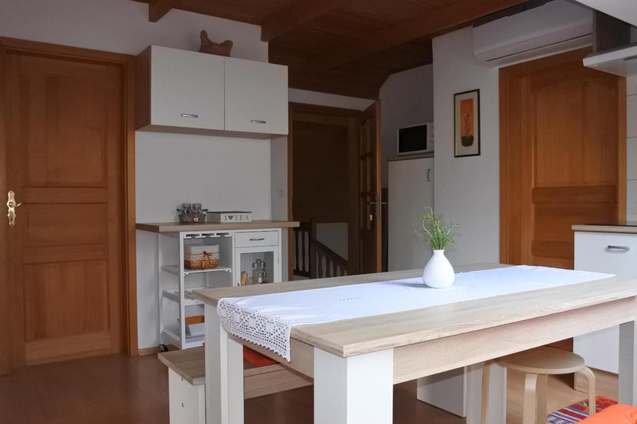 Apartma Vrh Lesce  Exterior photo